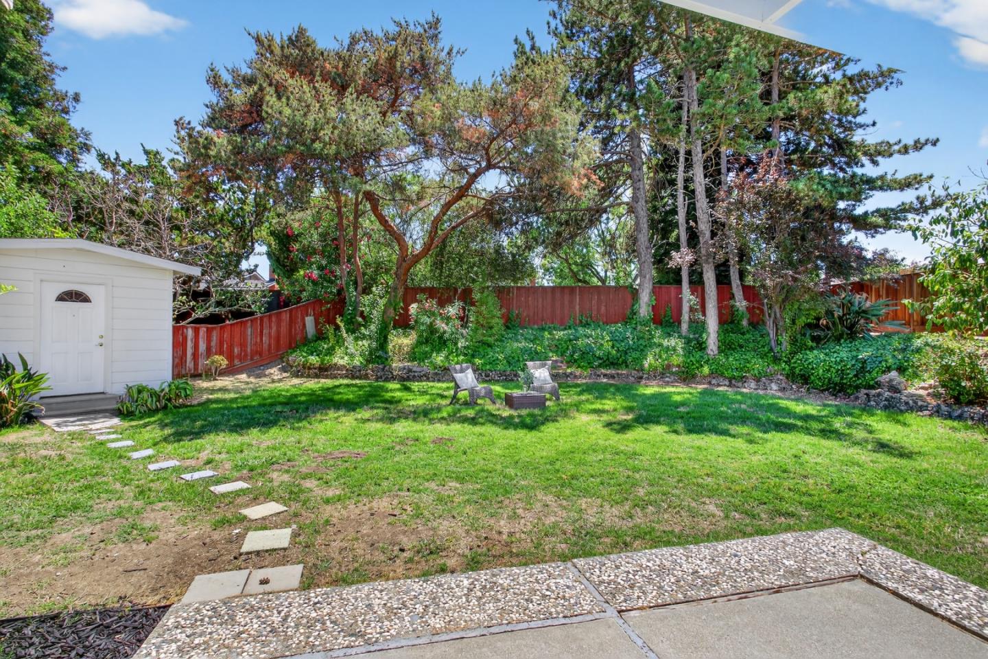 Detail Gallery Image 36 of 40 For 15 Norse Ct, Pleasant Hill,  CA 94523 - 4 Beds | 2 Baths