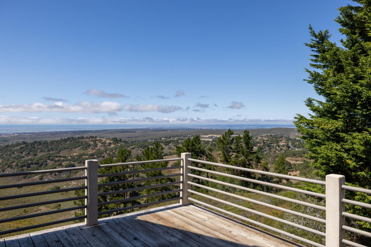 Detail Gallery Image 24 of 54 For 10450 Saddle Rd, Monterey,  CA 93940 - 3 Beds | 2/1 Baths