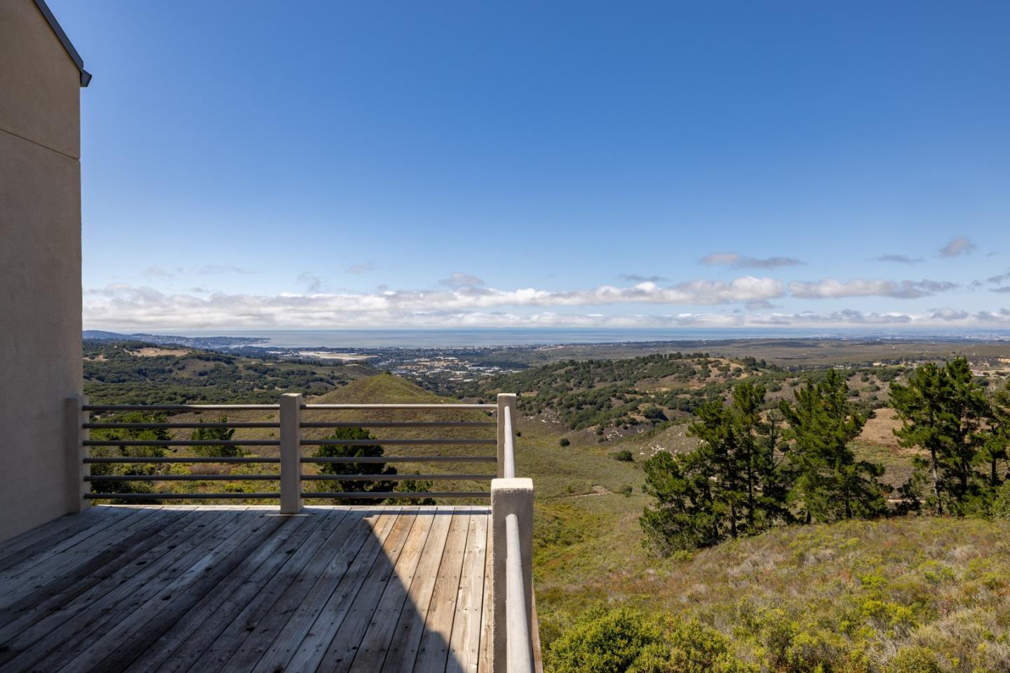 Detail Gallery Image 26 of 54 For 10450 Saddle Rd, Monterey,  CA 93940 - 3 Beds | 2/1 Baths