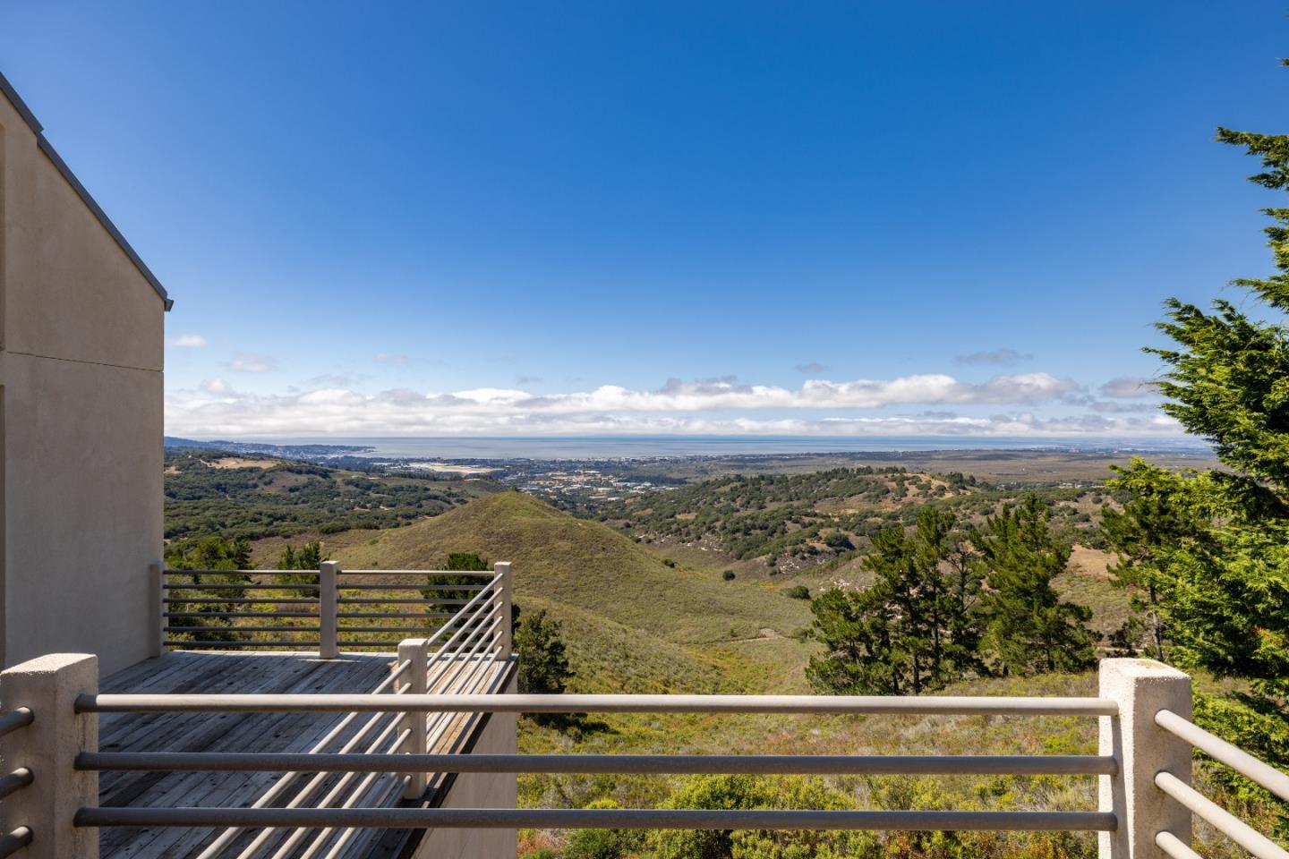 Detail Gallery Image 28 of 54 For 10450 Saddle Rd, Monterey,  CA 93940 - 3 Beds | 2/1 Baths