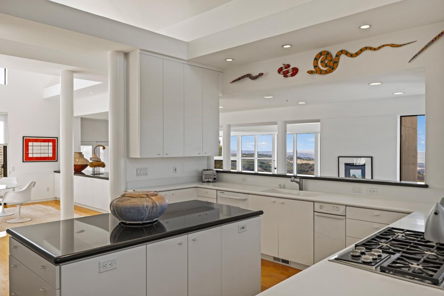 Detail Gallery Image 36 of 54 For 10450 Saddle Rd, Monterey,  CA 93940 - 3 Beds | 2/1 Baths
