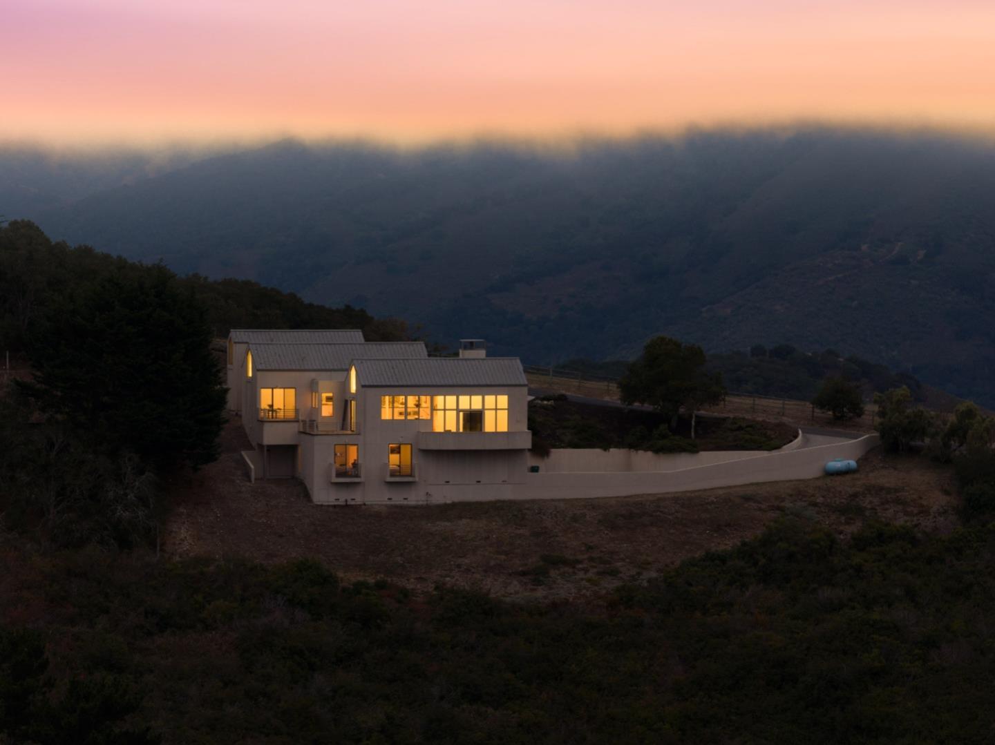 Detail Gallery Image 50 of 54 For 10450 Saddle Rd, Monterey,  CA 93940 - 3 Beds | 2/1 Baths