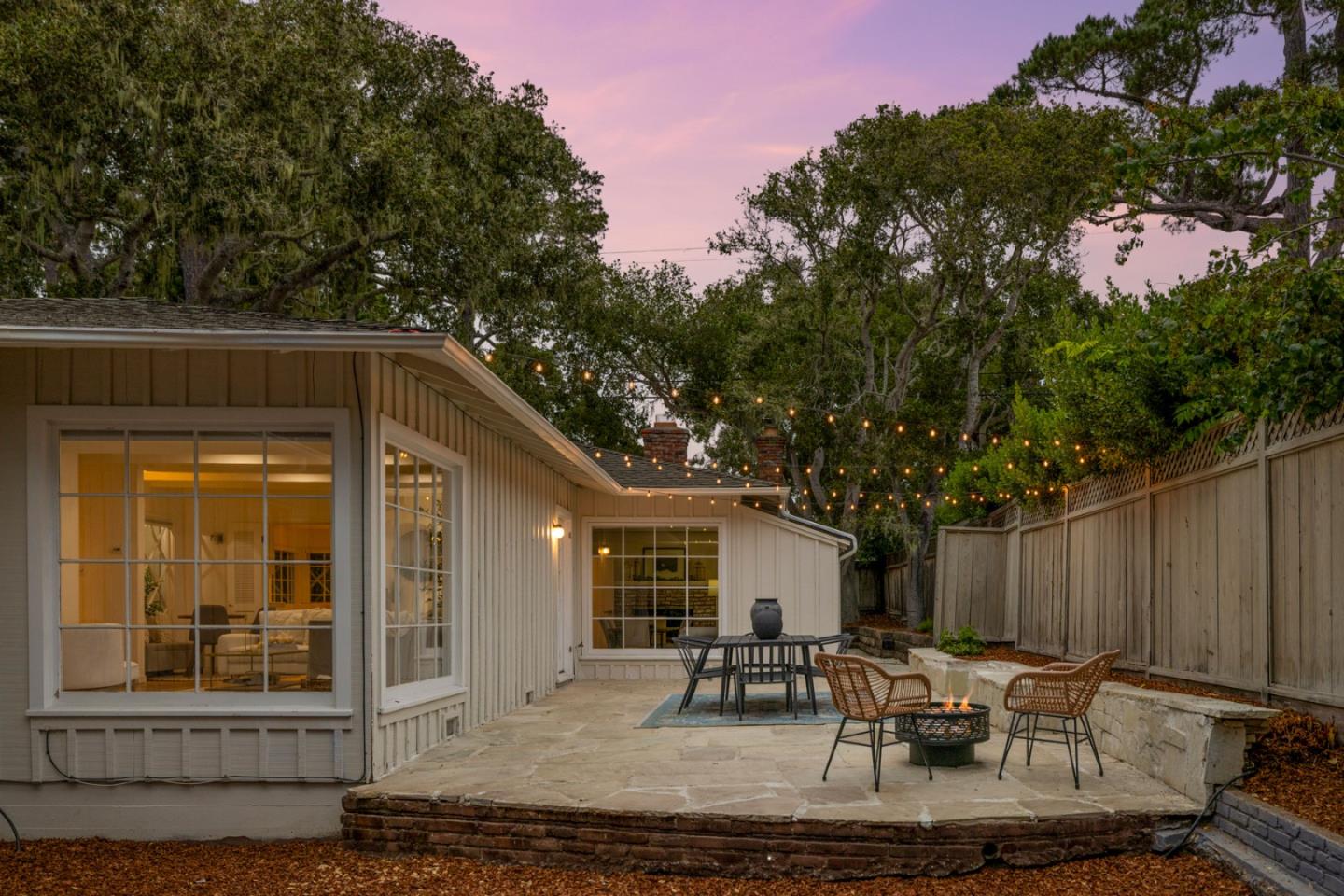 Detail Gallery Image 20 of 24 For 25905 Junipero Ave, Carmel,  CA 93923 - 4 Beds | 2 Baths