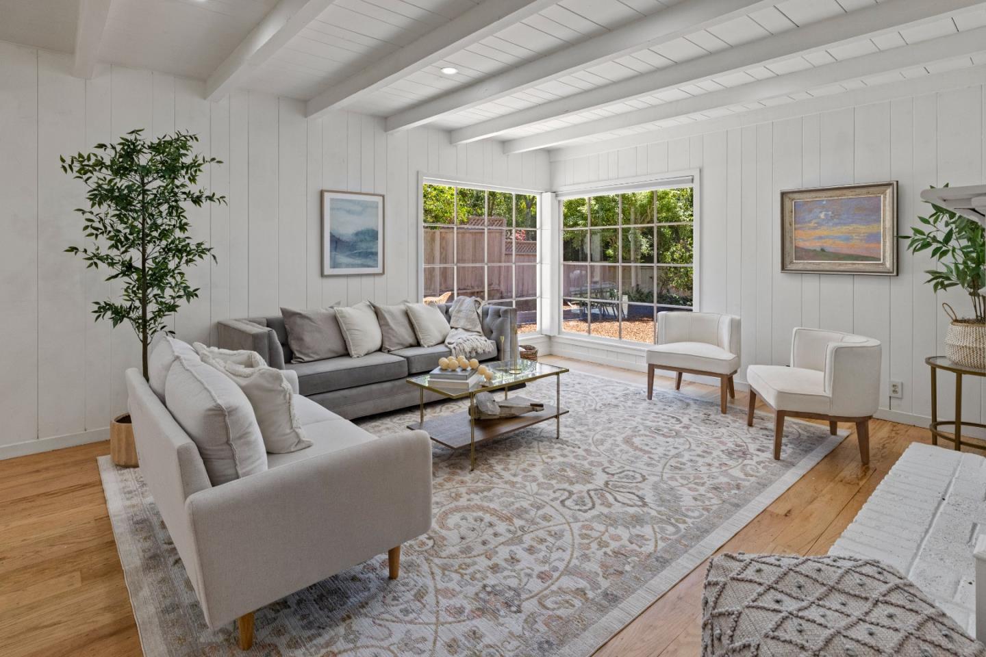 Detail Gallery Image 4 of 24 For 25905 Junipero Ave, Carmel,  CA 93923 - 4 Beds | 2 Baths