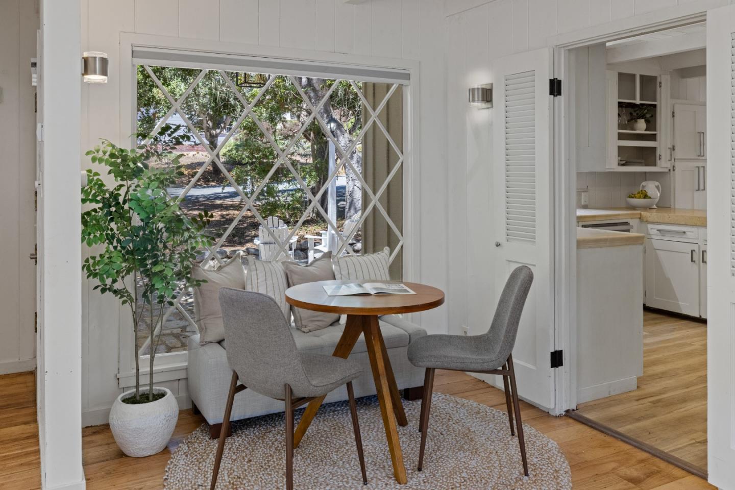 Detail Gallery Image 7 of 24 For 25905 Junipero Ave, Carmel,  CA 93923 - 4 Beds | 2 Baths