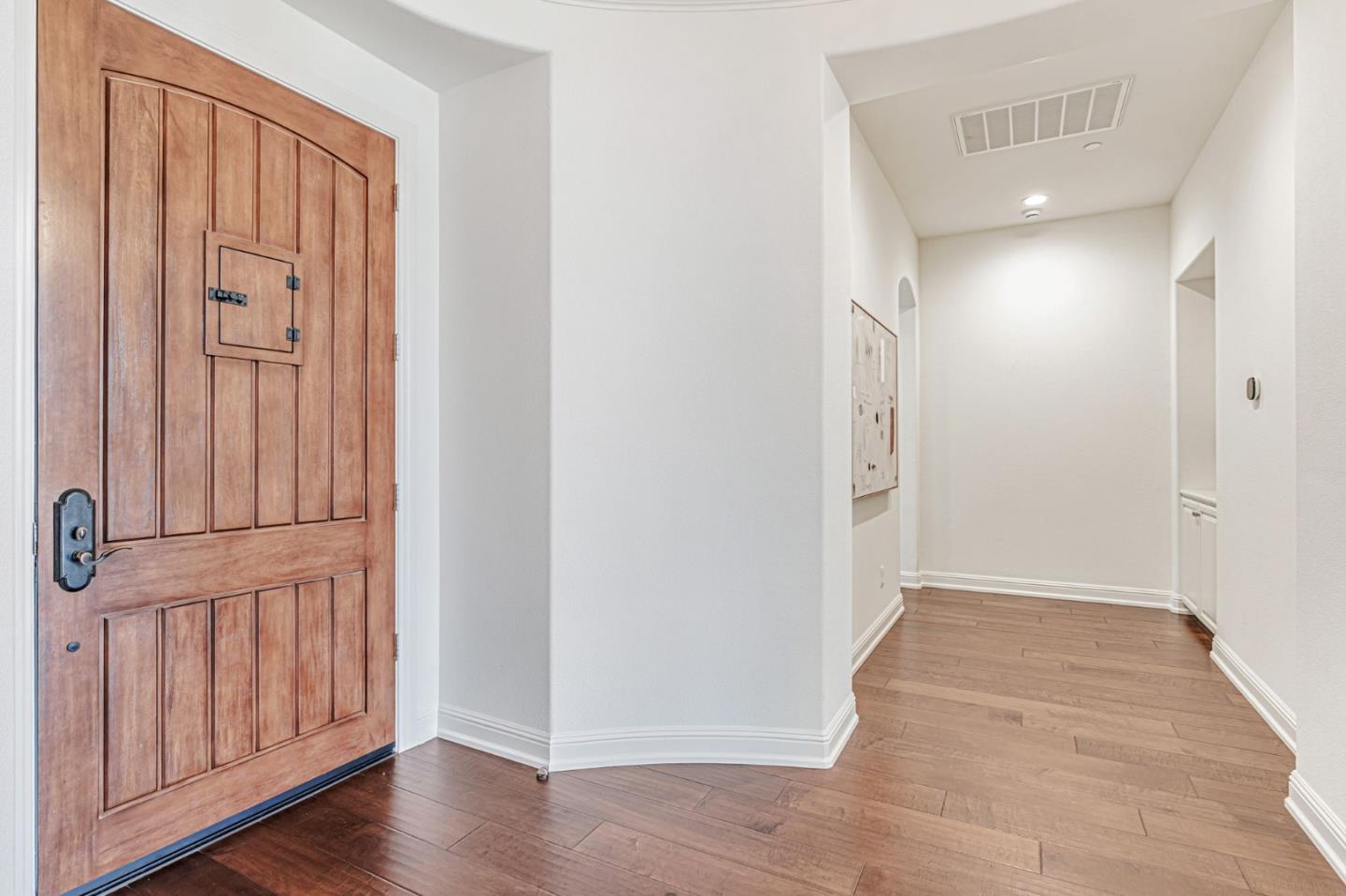 Detail Gallery Image 12 of 70 For 325 Peebles Ave, Morgan Hill,  CA 95037 - 5 Beds | 3/1 Baths
