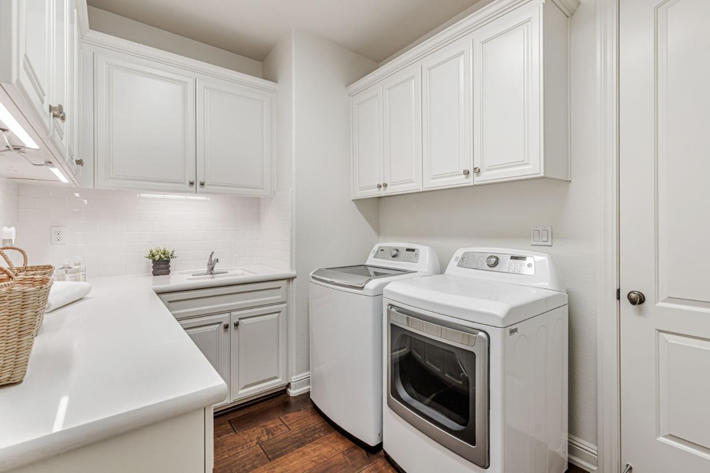Detail Gallery Image 29 of 70 For 325 Peebles Ave, Morgan Hill,  CA 95037 - 5 Beds | 3/1 Baths