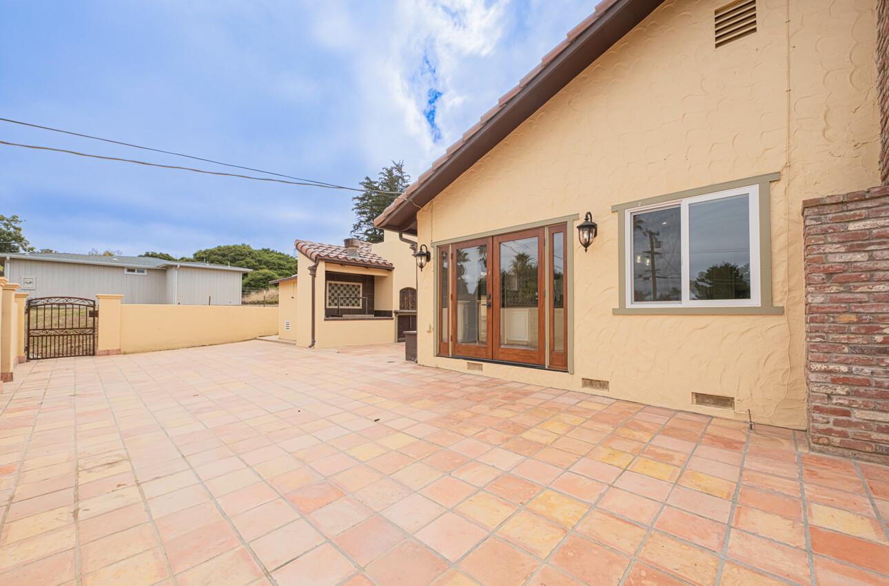 Detail Gallery Image 10 of 50 For 10883 Assisi Way, Salinas,  CA 93907 - 3 Beds | 2 Baths