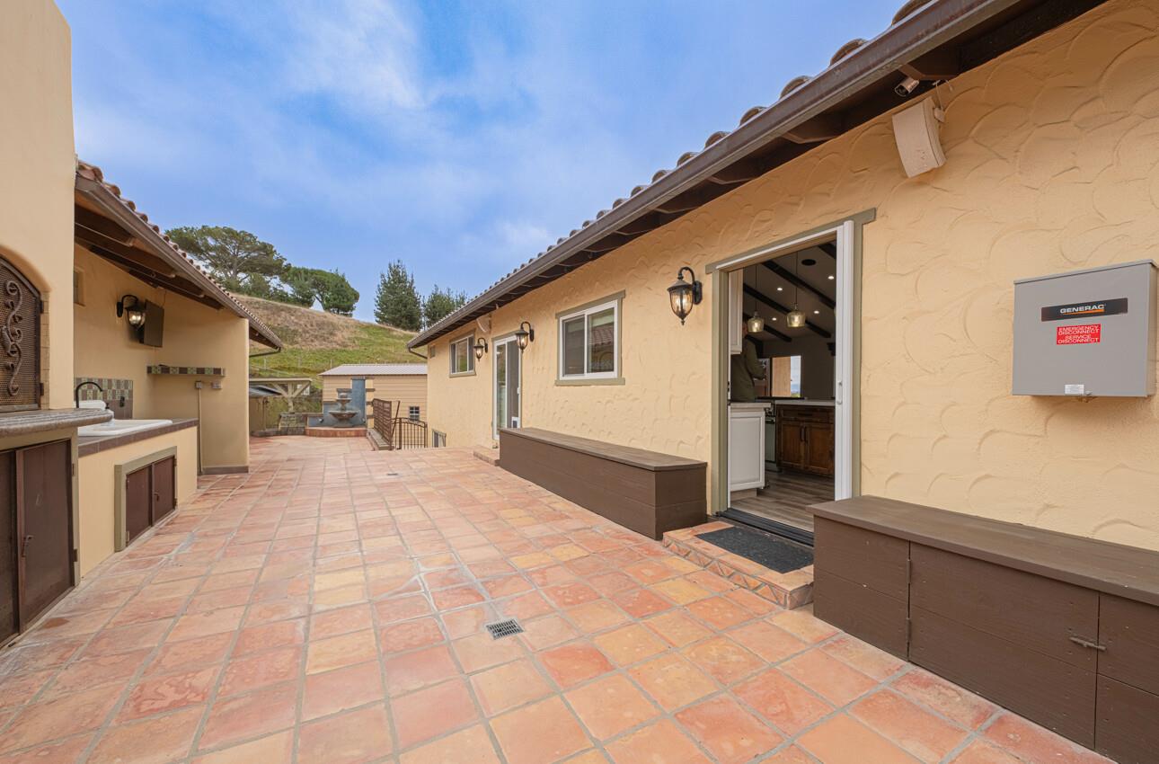 Detail Gallery Image 13 of 50 For 10883 Assisi Way, Salinas,  CA 93907 - 3 Beds | 2 Baths