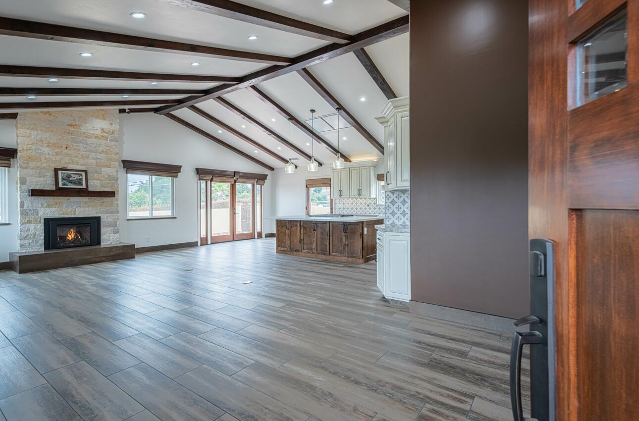Detail Gallery Image 3 of 50 For 10883 Assisi Way, Salinas,  CA 93907 - 3 Beds | 2 Baths