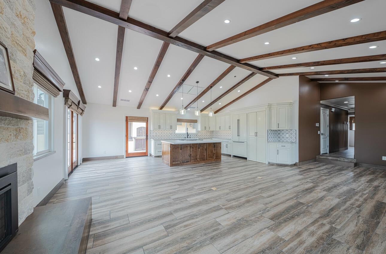 Detail Gallery Image 7 of 50 For 10883 Assisi Way, Salinas,  CA 93907 - 3 Beds | 2 Baths