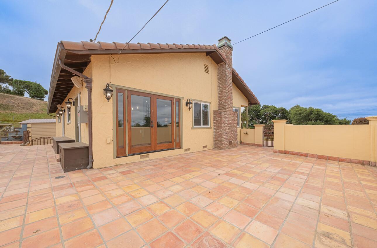 Detail Gallery Image 9 of 50 For 10883 Assisi Way, Salinas,  CA 93907 - 3 Beds | 2 Baths