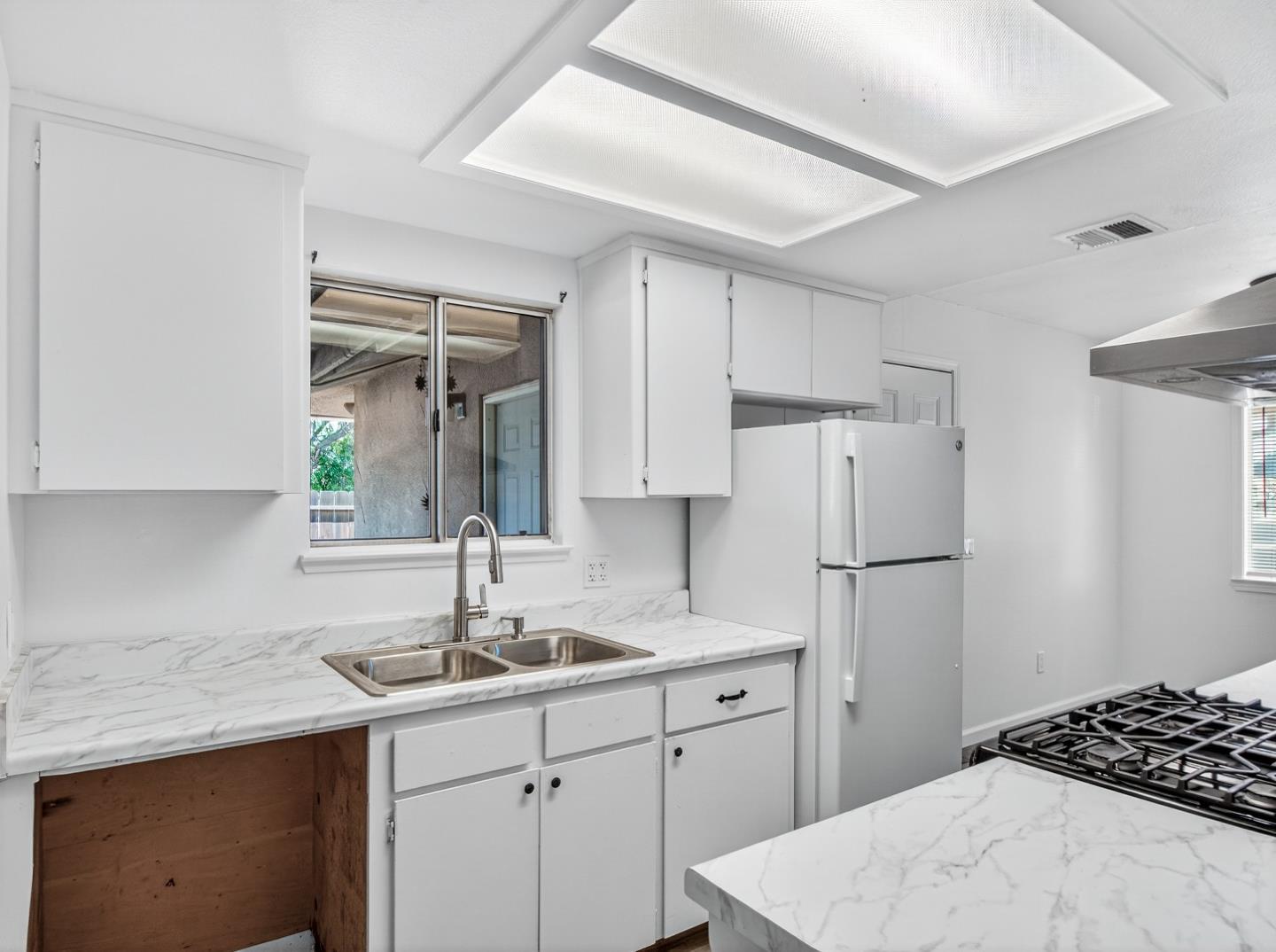 Detail Gallery Image 19 of 34 For 129 Kiwi St, Los Banos,  CA 93635 - 3 Beds | 1/1 Baths