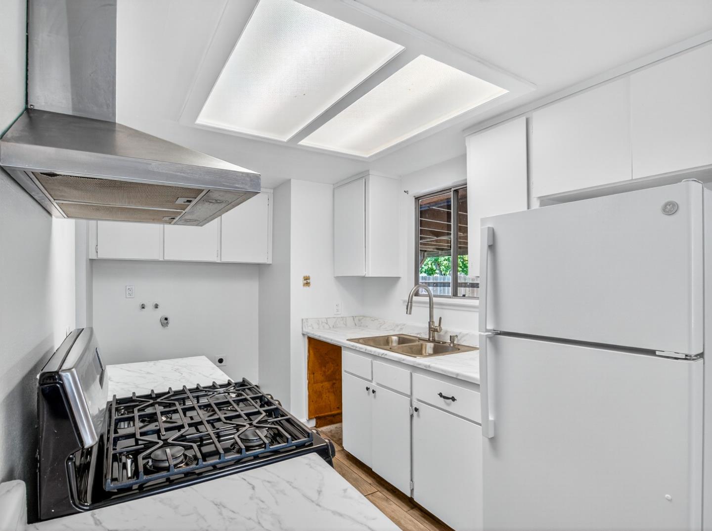Detail Gallery Image 20 of 34 For 129 Kiwi St, Los Banos,  CA 93635 - 3 Beds | 1/1 Baths