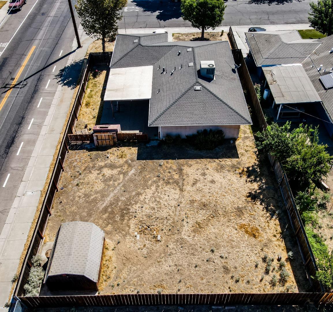 Detail Gallery Image 5 of 34 For 129 Kiwi St, Los Banos,  CA 93635 - 3 Beds | 1/1 Baths
