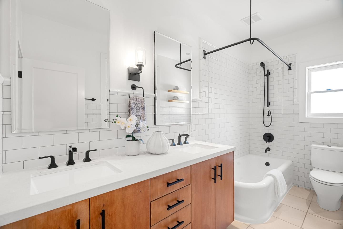 Detail Gallery Image 16 of 39 For 1223 Rhus St, San Mateo,  CA 94402 - 2 Beds | 1 Baths