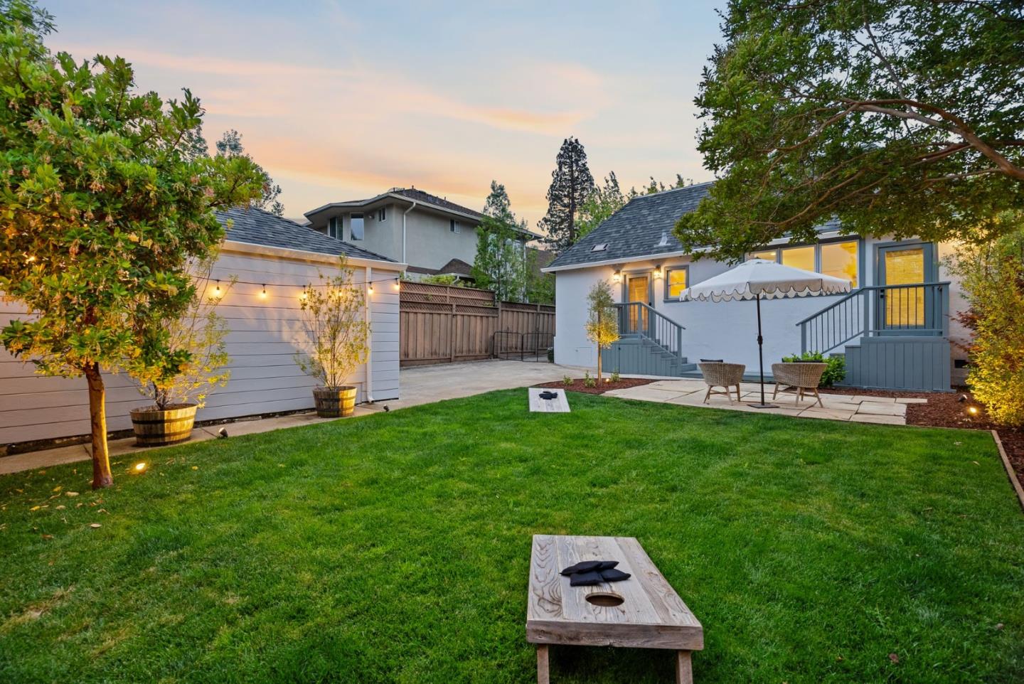 Detail Gallery Image 30 of 39 For 1223 Rhus St, San Mateo,  CA 94402 - 2 Beds | 1 Baths