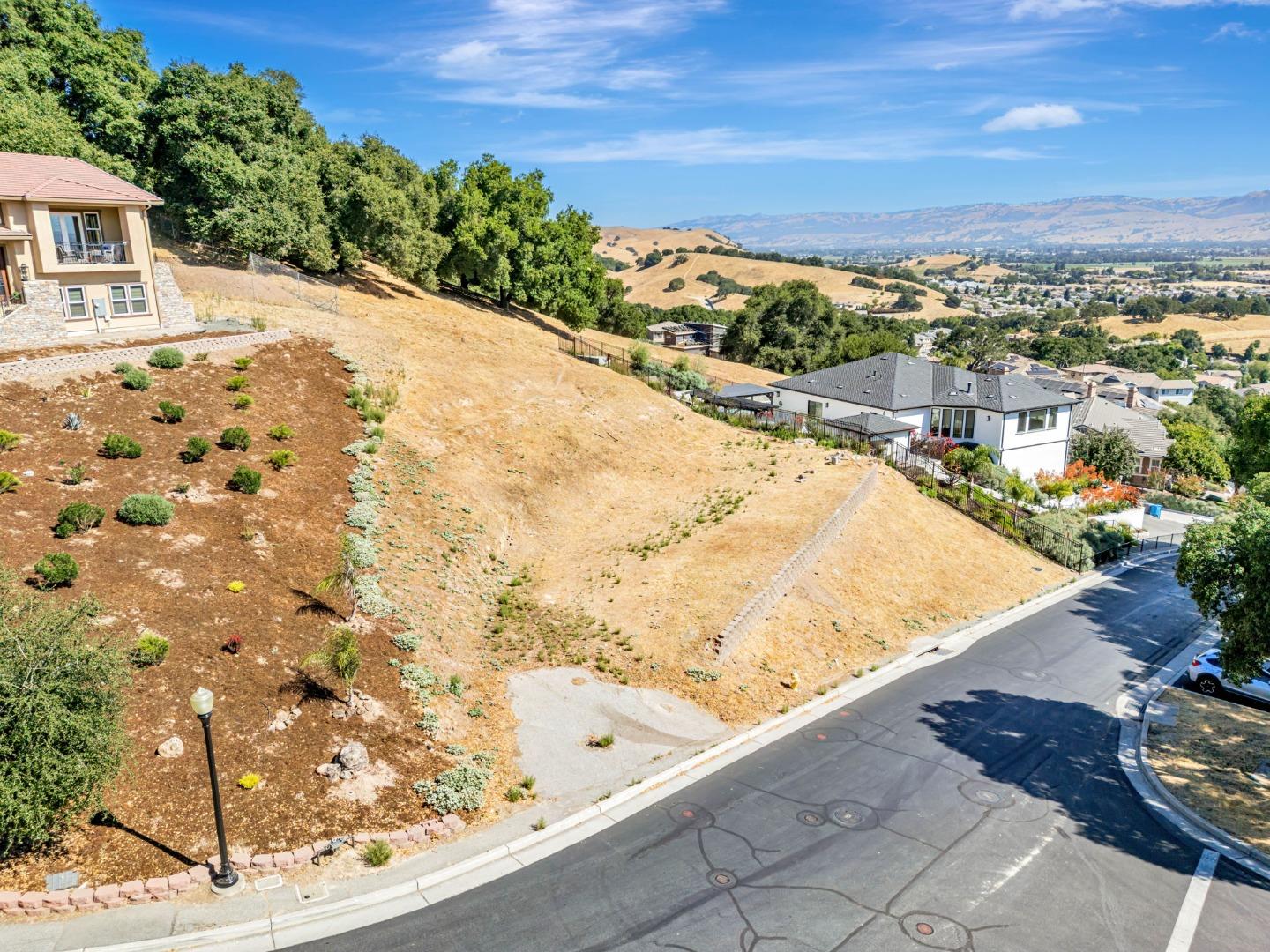 Detail Gallery Image 1 of 26 For 8745 Wild Iris Dr, Gilroy,  CA 95020 - – Beds | – Baths