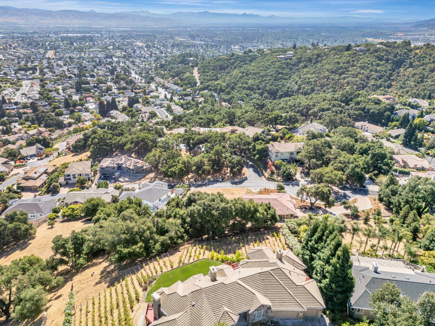 Detail Gallery Image 2 of 26 For 8745 Wild Iris Dr, Gilroy,  CA 95020 - – Beds | – Baths