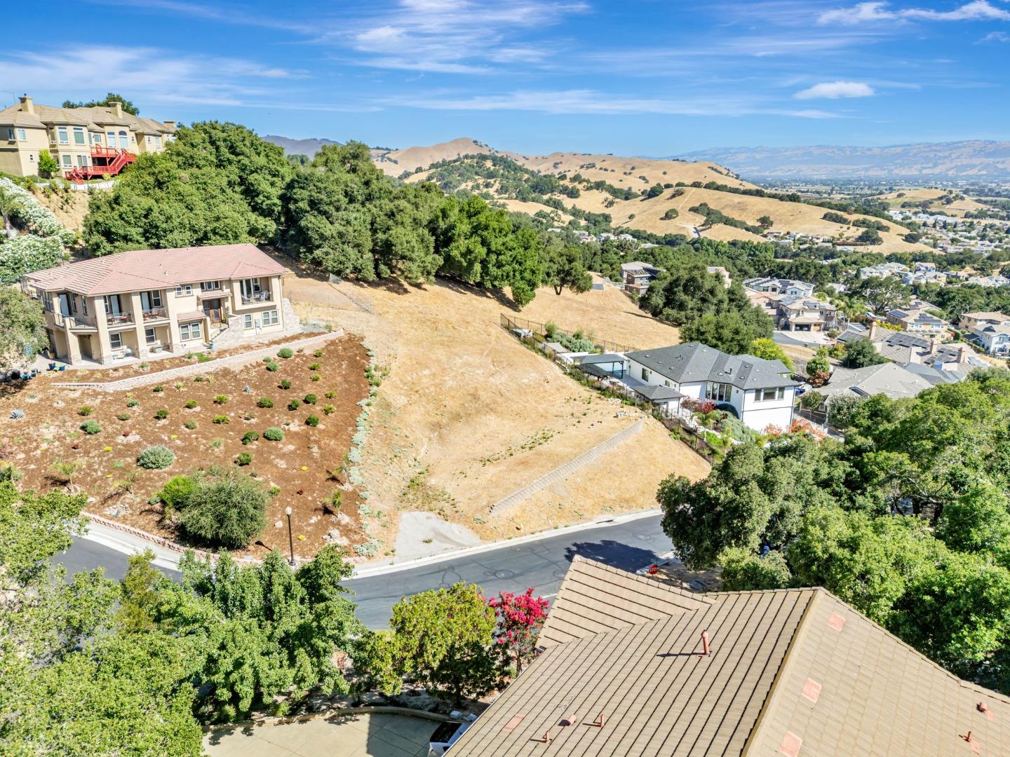 Detail Gallery Image 22 of 26 For 8745 Wild Iris Dr, Gilroy,  CA 95020 - – Beds | – Baths