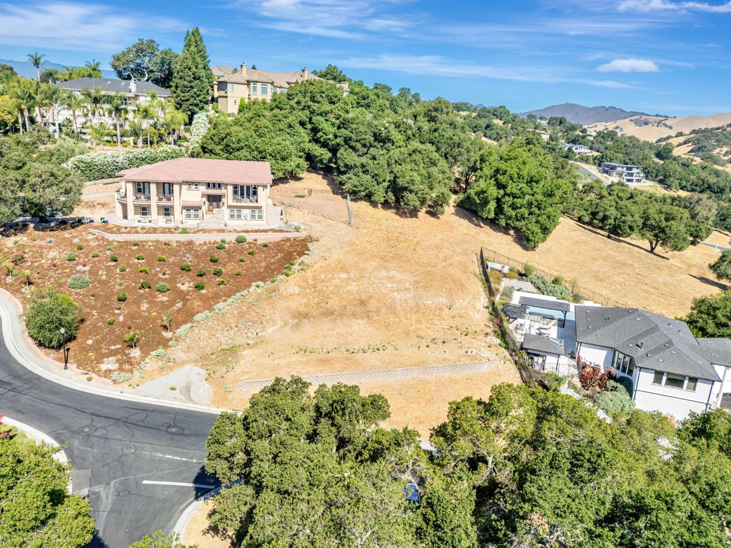 Detail Gallery Image 23 of 26 For 8745 Wild Iris Dr, Gilroy,  CA 95020 - – Beds | – Baths