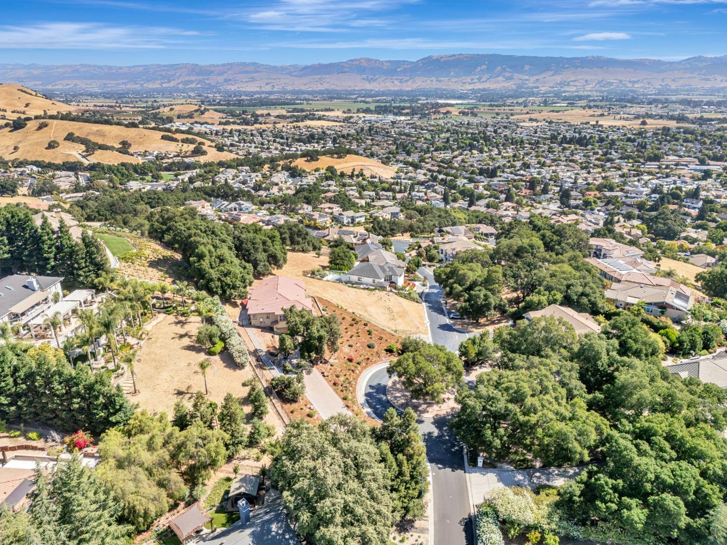 Detail Gallery Image 7 of 26 For 8745 Wild Iris Dr, Gilroy,  CA 95020 - – Beds | – Baths