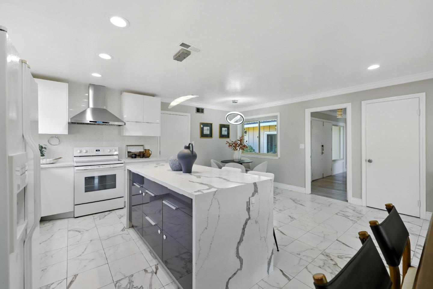 Detail Gallery Image 16 of 60 For 2230 Crocker Way, Santa Clara,  CA 95051 - 4 Beds | 2 Baths