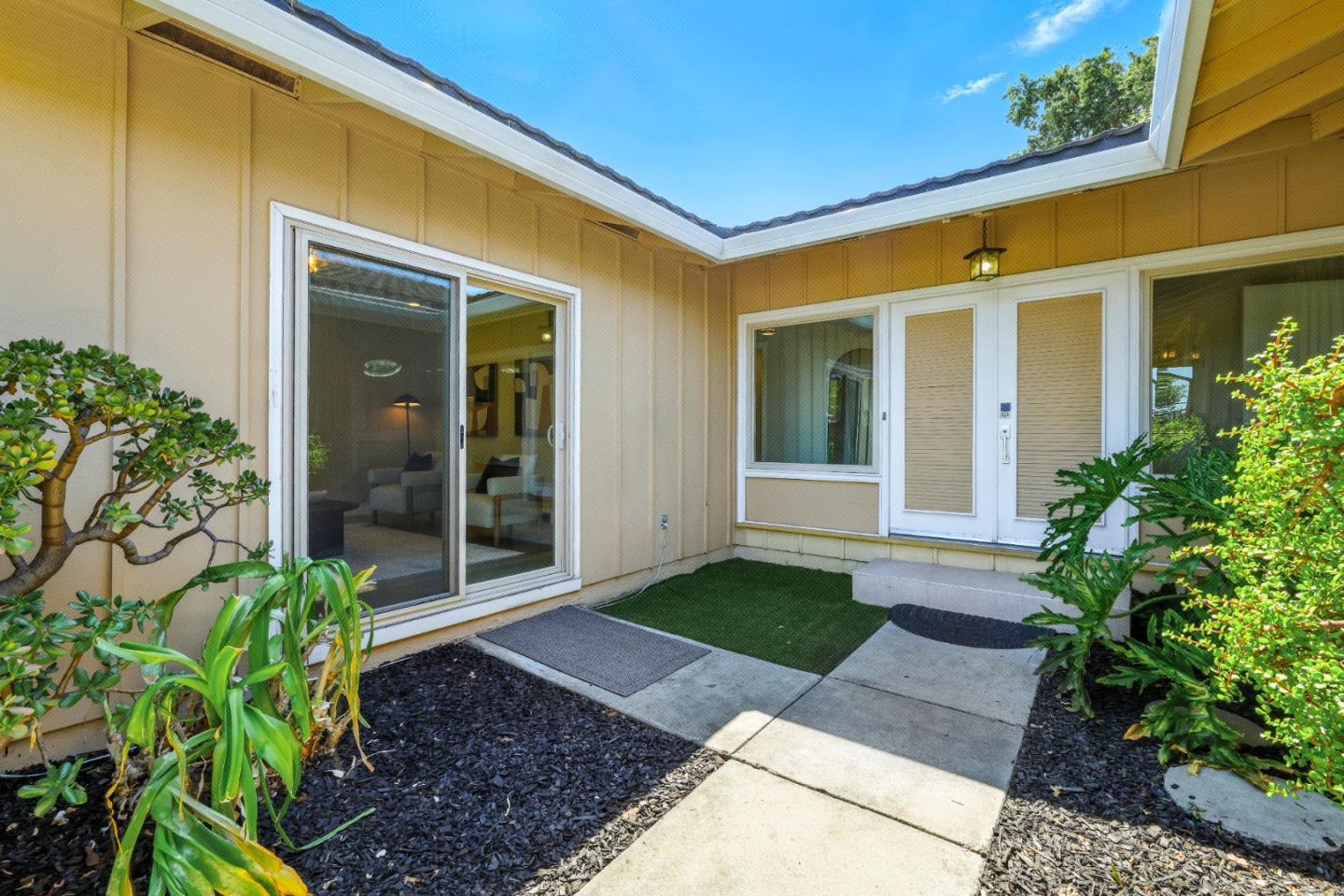 Detail Gallery Image 4 of 60 For 2230 Crocker Way, Santa Clara,  CA 95051 - 4 Beds | 2 Baths