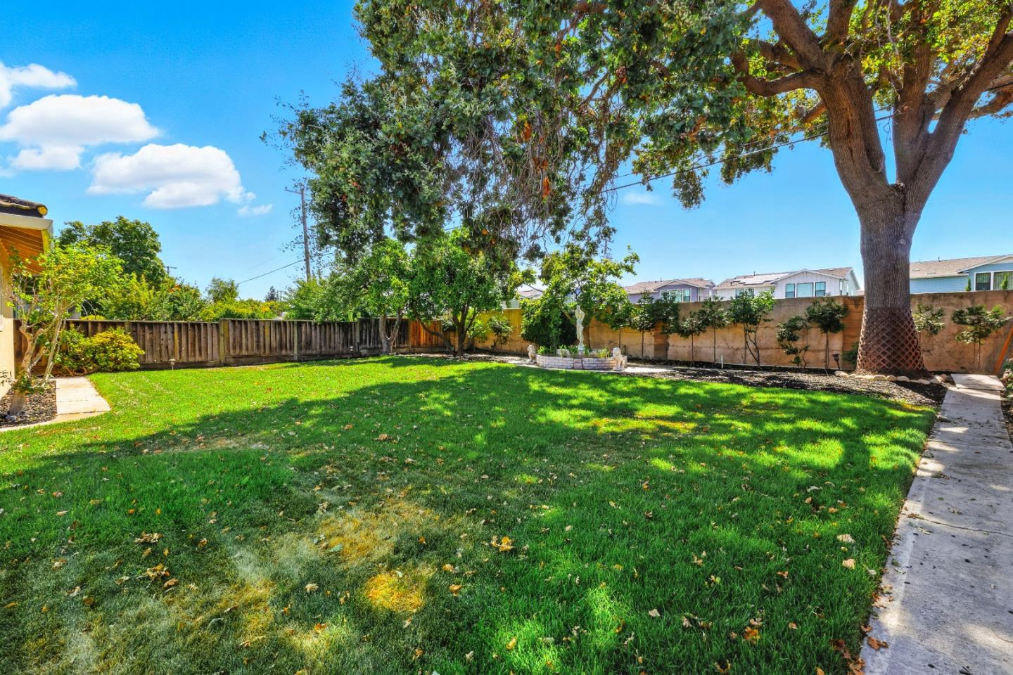 Detail Gallery Image 50 of 60 For 2230 Crocker Way, Santa Clara,  CA 95051 - 4 Beds | 2 Baths