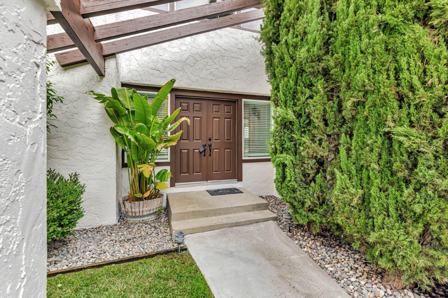 Detail Gallery Image 6 of 71 For 6441 Cottle Rd, San Jose,  CA 95123 - 4 Beds | 2/1 Baths