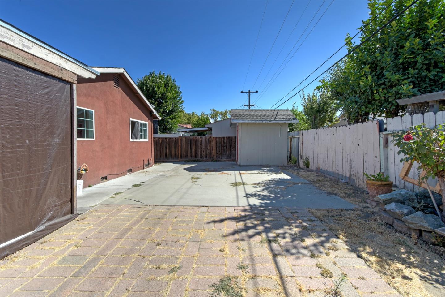 Detail Gallery Image 10 of 17 For 2428 Barlow Ave, San Jose,  CA 95122 - 3 Beds | 2 Baths