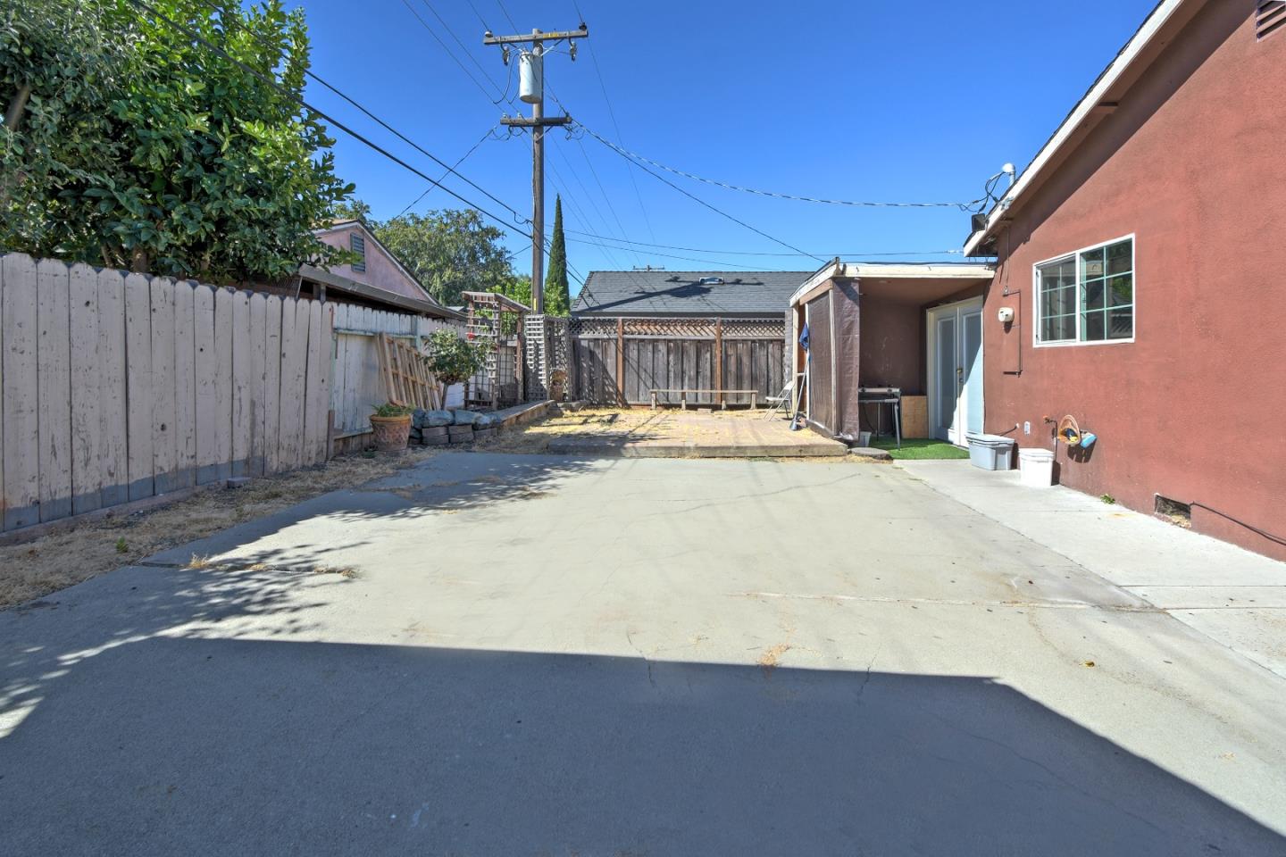 Detail Gallery Image 14 of 17 For 2428 Barlow Ave, San Jose,  CA 95122 - 3 Beds | 2 Baths