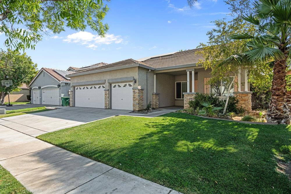 Detail Gallery Image 2 of 47 For 256 Murano St, Los Banos,  CA 93635 - 4 Beds | 2 Baths