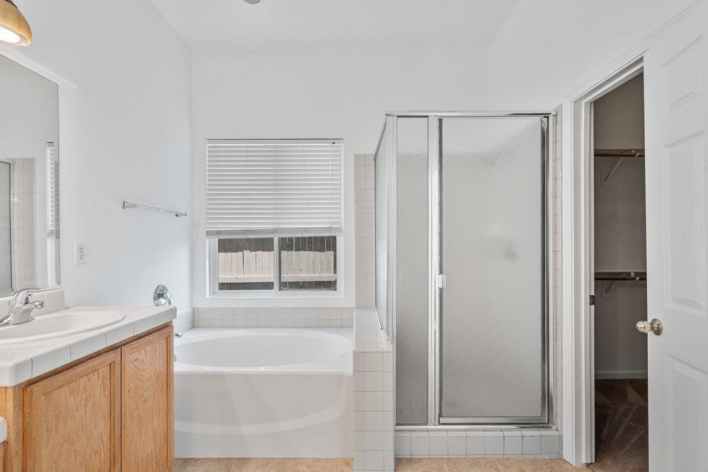 Detail Gallery Image 25 of 47 For 256 Murano St, Los Banos,  CA 93635 - 4 Beds | 2 Baths