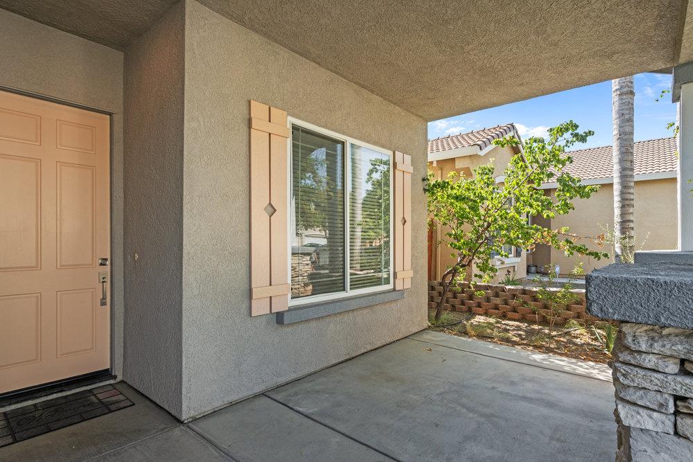 Detail Gallery Image 4 of 47 For 256 Murano St, Los Banos,  CA 93635 - 4 Beds | 2 Baths