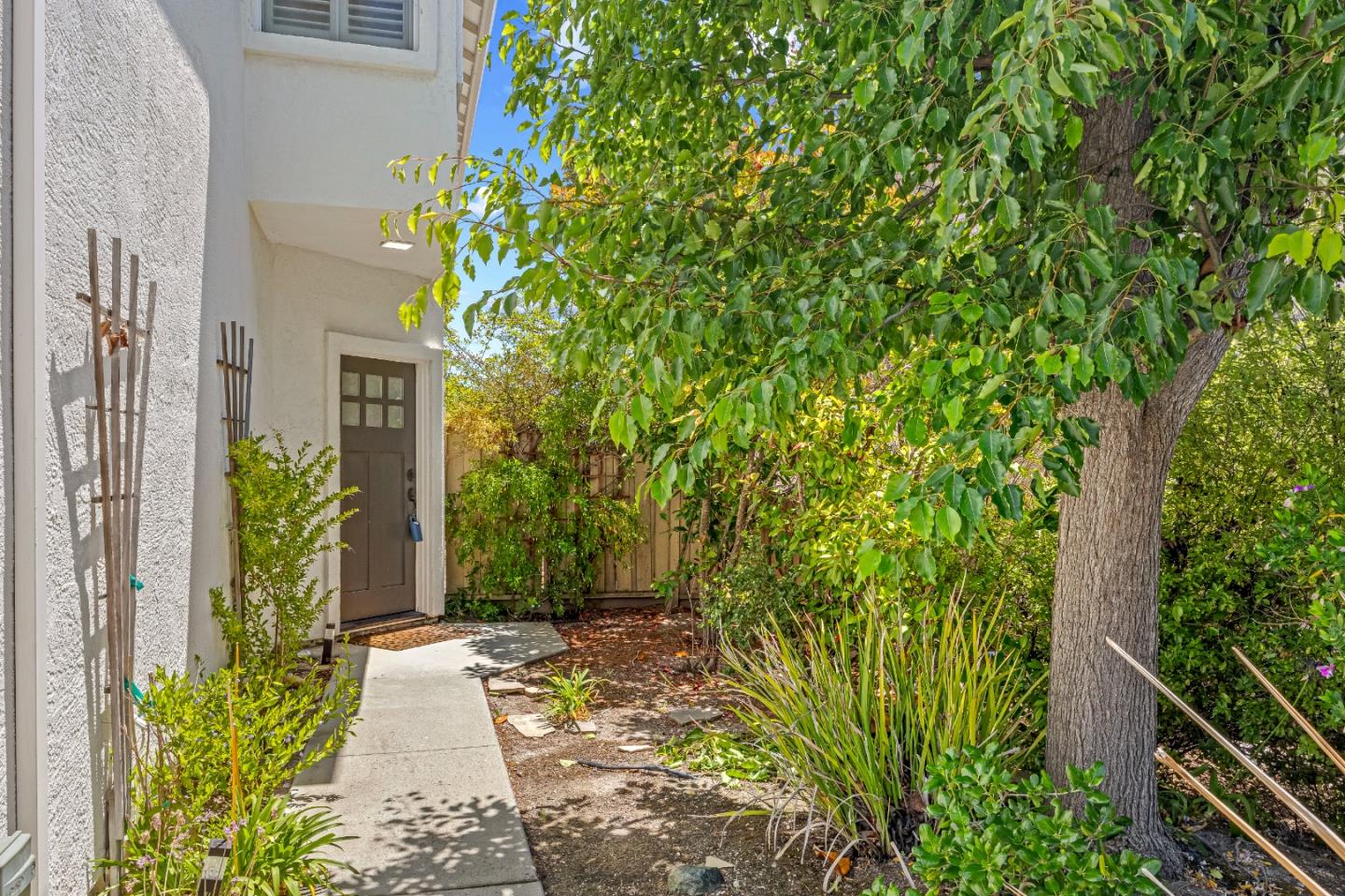Detail Gallery Image 4 of 59 For 25365 Jasmine Ct, Salinas,  CA 93908 - 3 Beds | 2/1 Baths