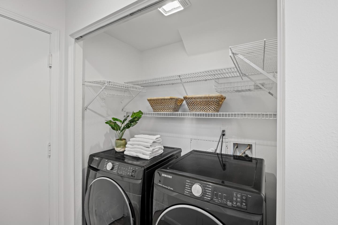 Detail Gallery Image 46 of 59 For 25365 Jasmine Ct, Salinas,  CA 93908 - 3 Beds | 2/1 Baths