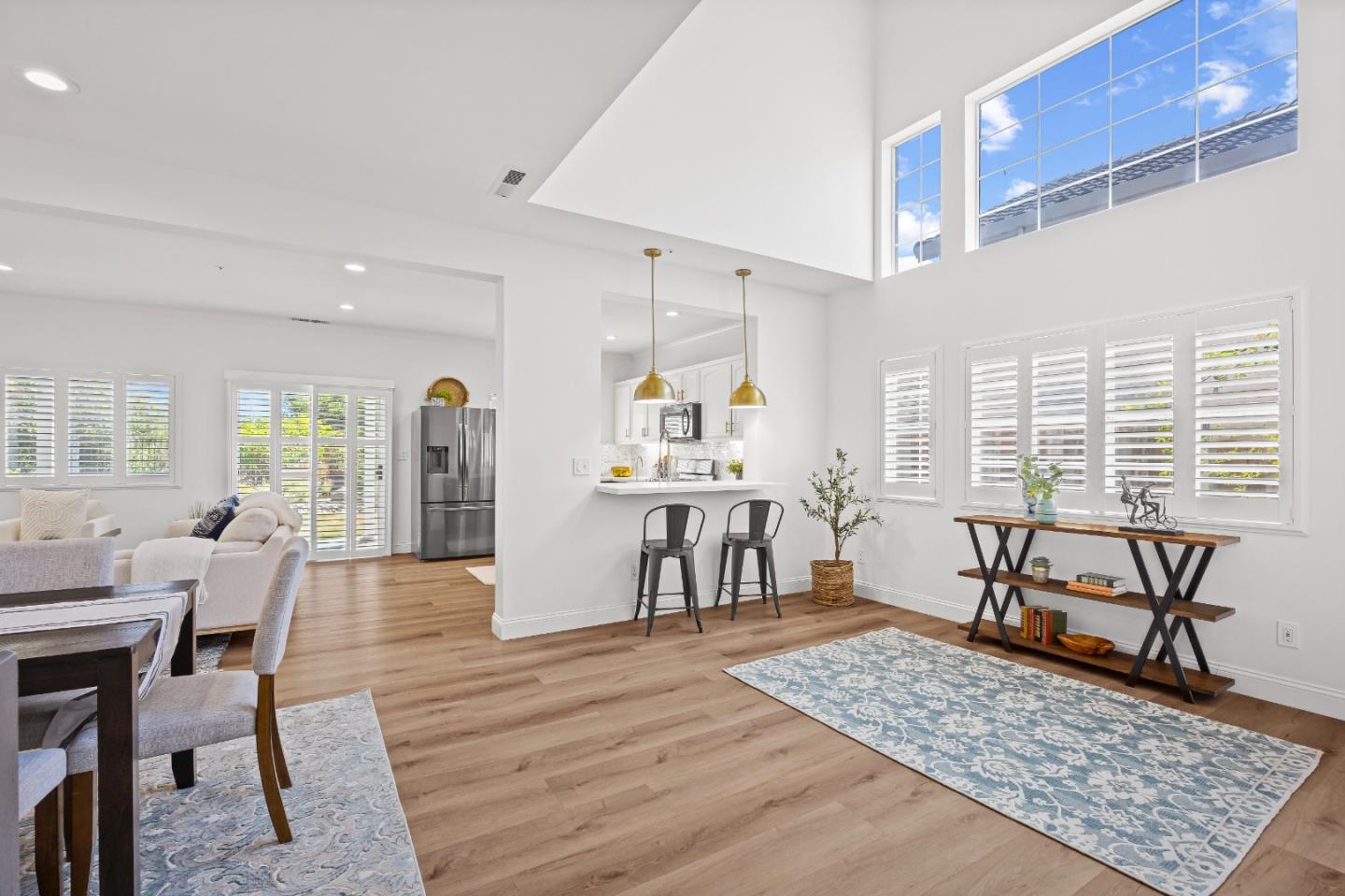 Detail Gallery Image 8 of 59 For 25365 Jasmine Ct, Salinas,  CA 93908 - 3 Beds | 2/1 Baths