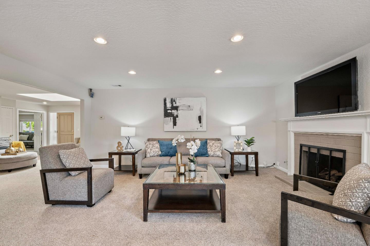 Detail Gallery Image 26 of 43 For 708 Blackfoot Ct, San Jose,  CA 95123 - 4 Beds | 2/1 Baths