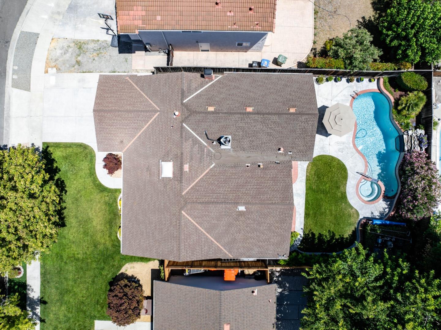 Detail Gallery Image 41 of 43 For 708 Blackfoot Ct, San Jose,  CA 95123 - 4 Beds | 2/1 Baths