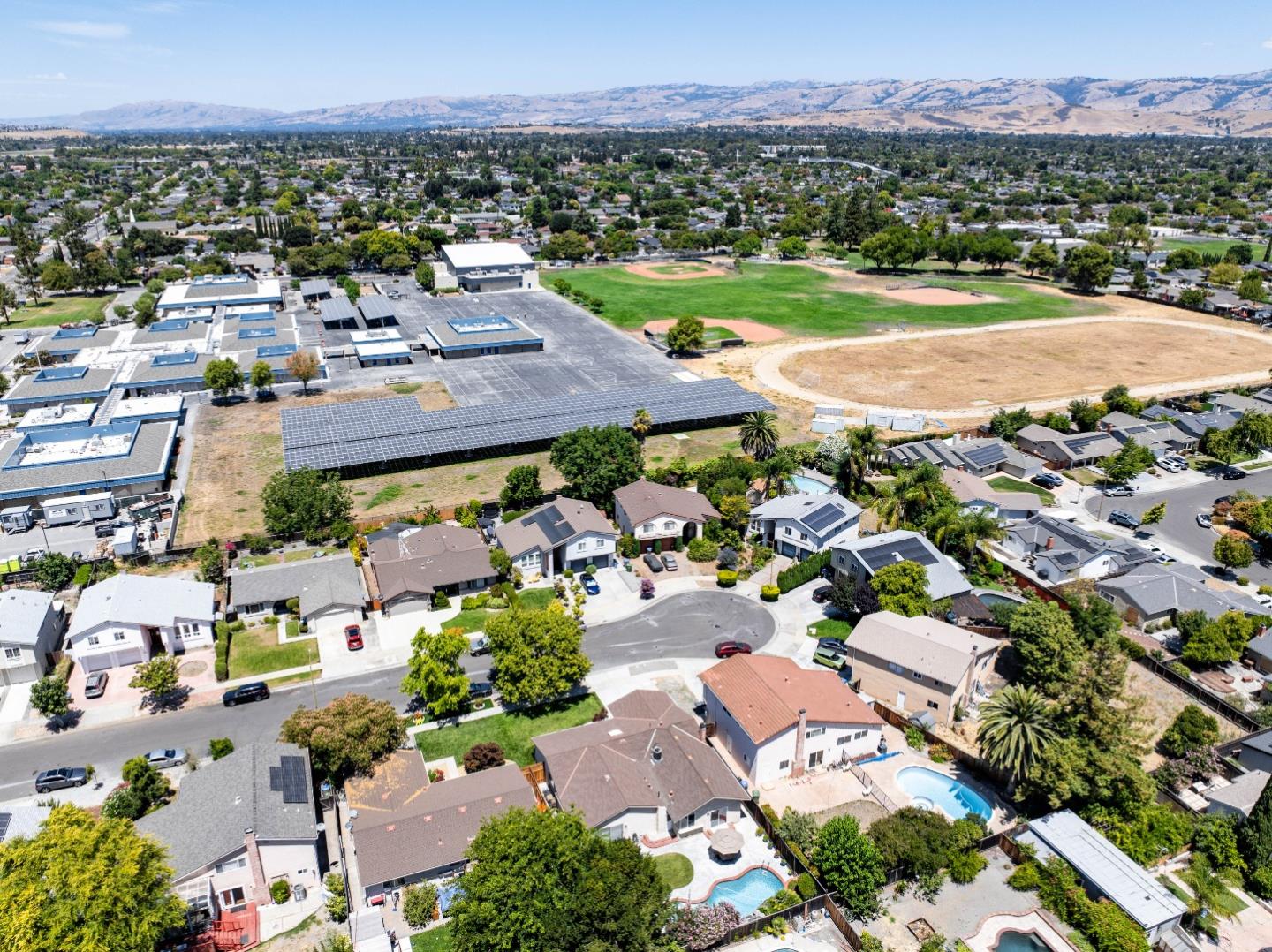 Detail Gallery Image 43 of 43 For 708 Blackfoot Ct, San Jose,  CA 95123 - 4 Beds | 2/1 Baths