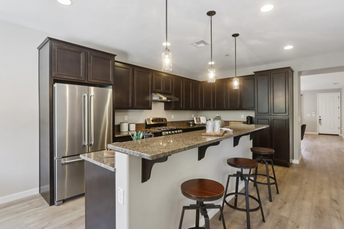 Detail Gallery Image 12 of 32 For 812 Geronimo St, Gilroy,  CA 95020 - 4 Beds | 2 Baths