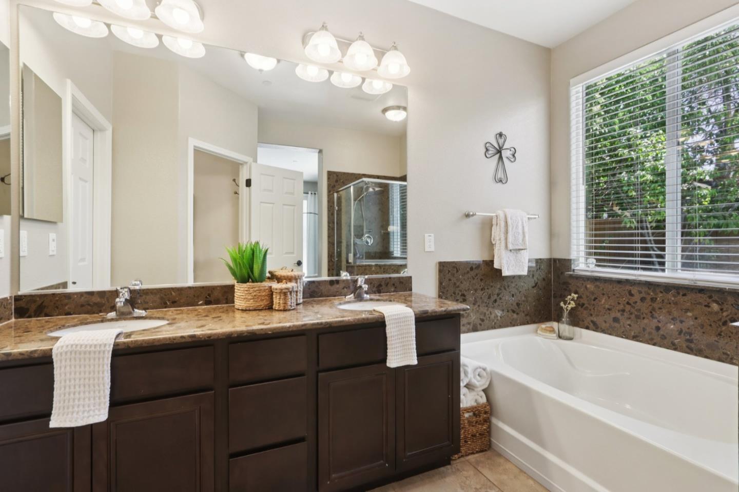 Detail Gallery Image 25 of 32 For 812 Geronimo St, Gilroy,  CA 95020 - 4 Beds | 2 Baths