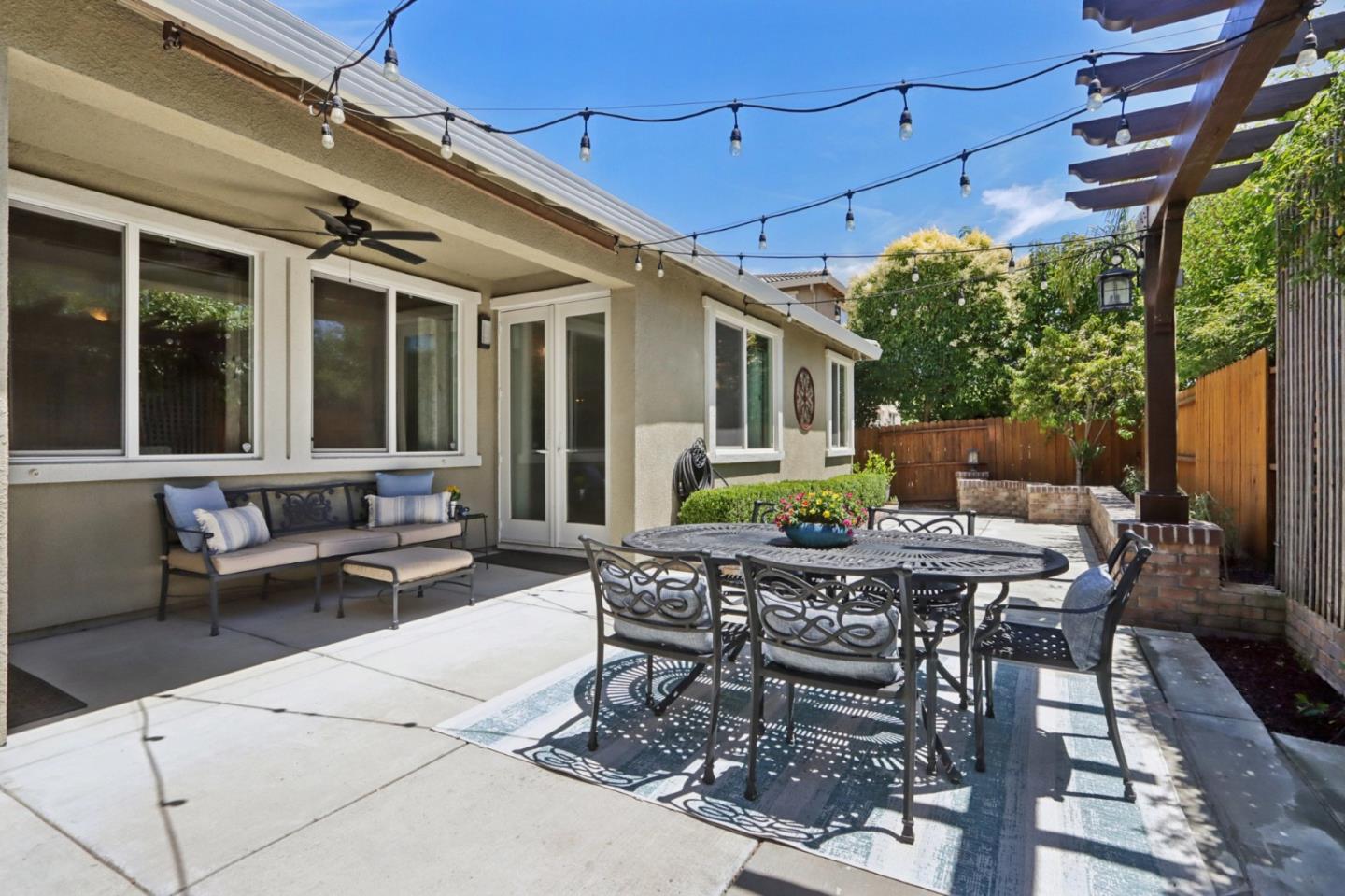 Detail Gallery Image 28 of 32 For 812 Geronimo St, Gilroy,  CA 95020 - 4 Beds | 2 Baths