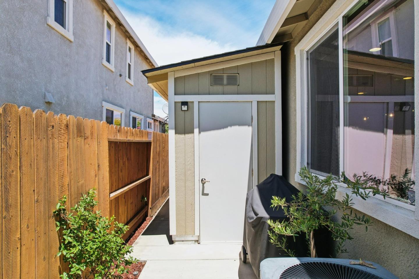 Detail Gallery Image 30 of 32 For 812 Geronimo St, Gilroy,  CA 95020 - 4 Beds | 2 Baths