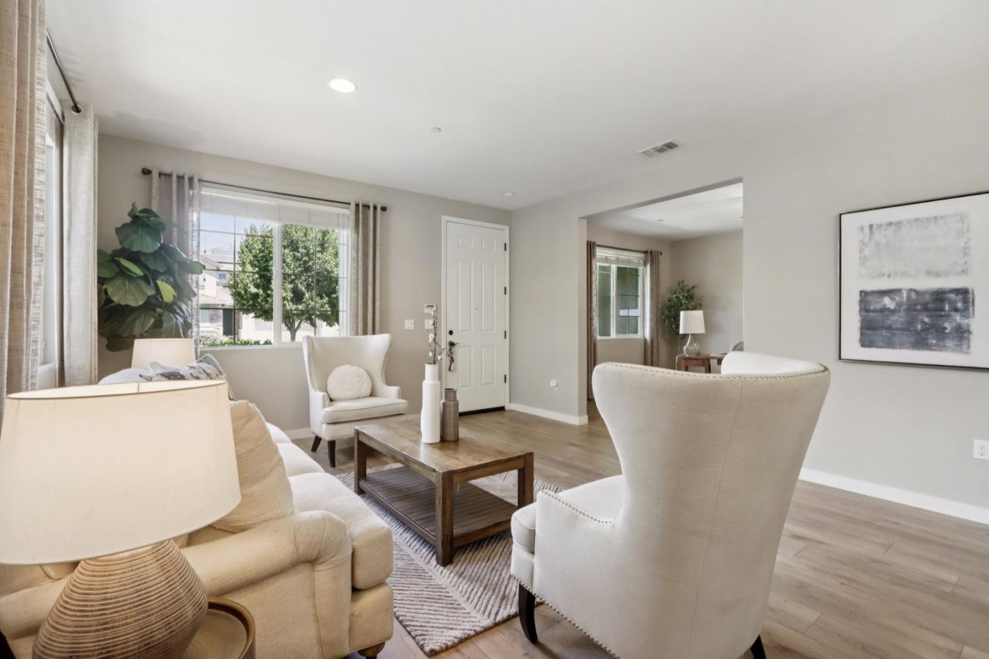 Detail Gallery Image 6 of 32 For 812 Geronimo St, Gilroy,  CA 95020 - 4 Beds | 2 Baths