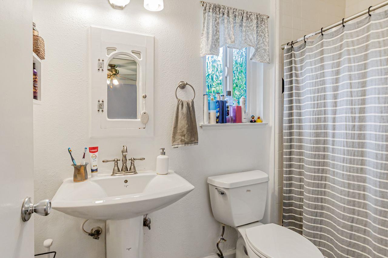Detail Gallery Image 10 of 34 For 5687 Beswick Dr, San Jose,  CA 95123 - – Beds | – Baths