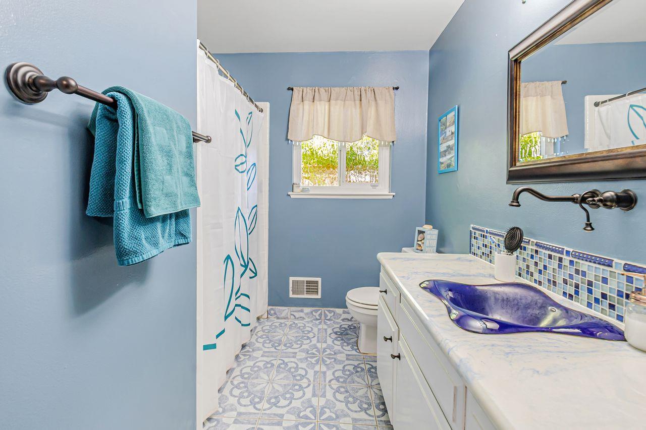 Detail Gallery Image 16 of 34 For 5687 Beswick Dr, San Jose,  CA 95123 - – Beds | – Baths