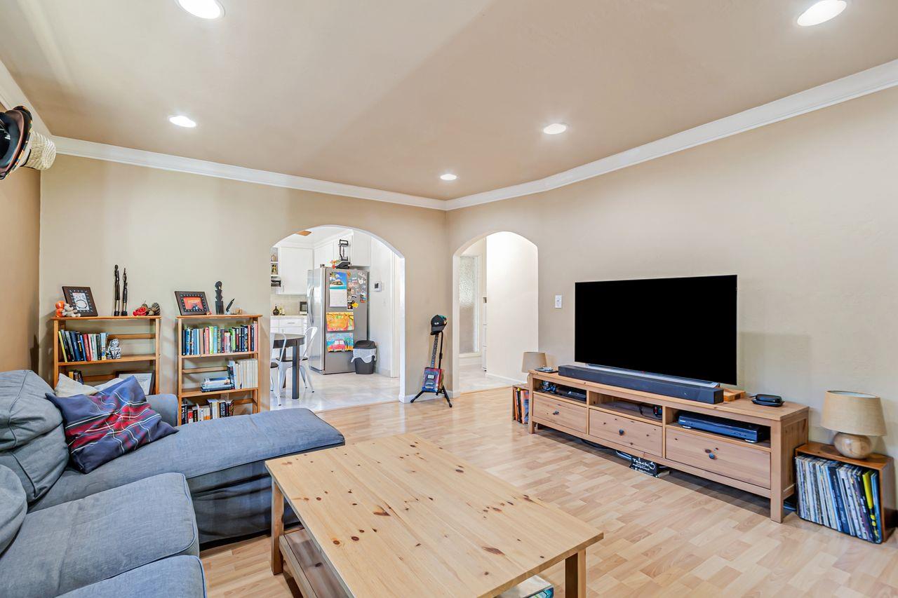 Detail Gallery Image 5 of 34 For 5687 Beswick Dr, San Jose,  CA 95123 - – Beds | – Baths