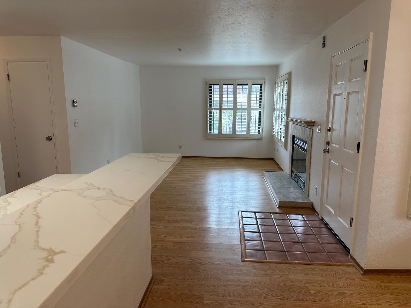 Detail Gallery Image 20 of 48 For 808 Red Leaf Ct, San Francisco,  CA 94134 - 2 Beds | 2 Baths